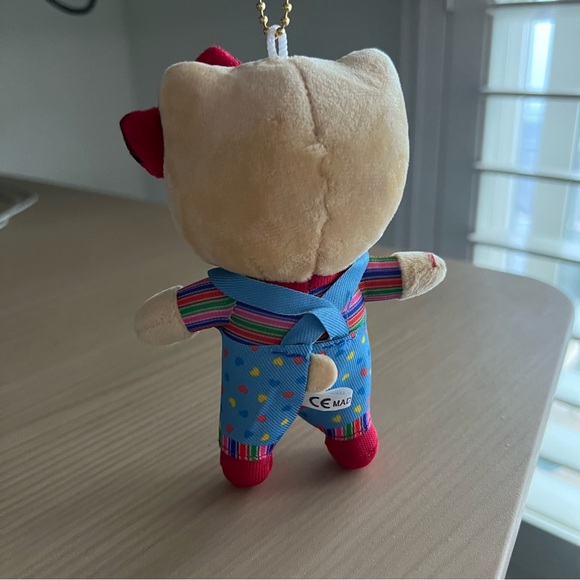 Hello Kitty x Chucky Keychain - Picture 5 of 6